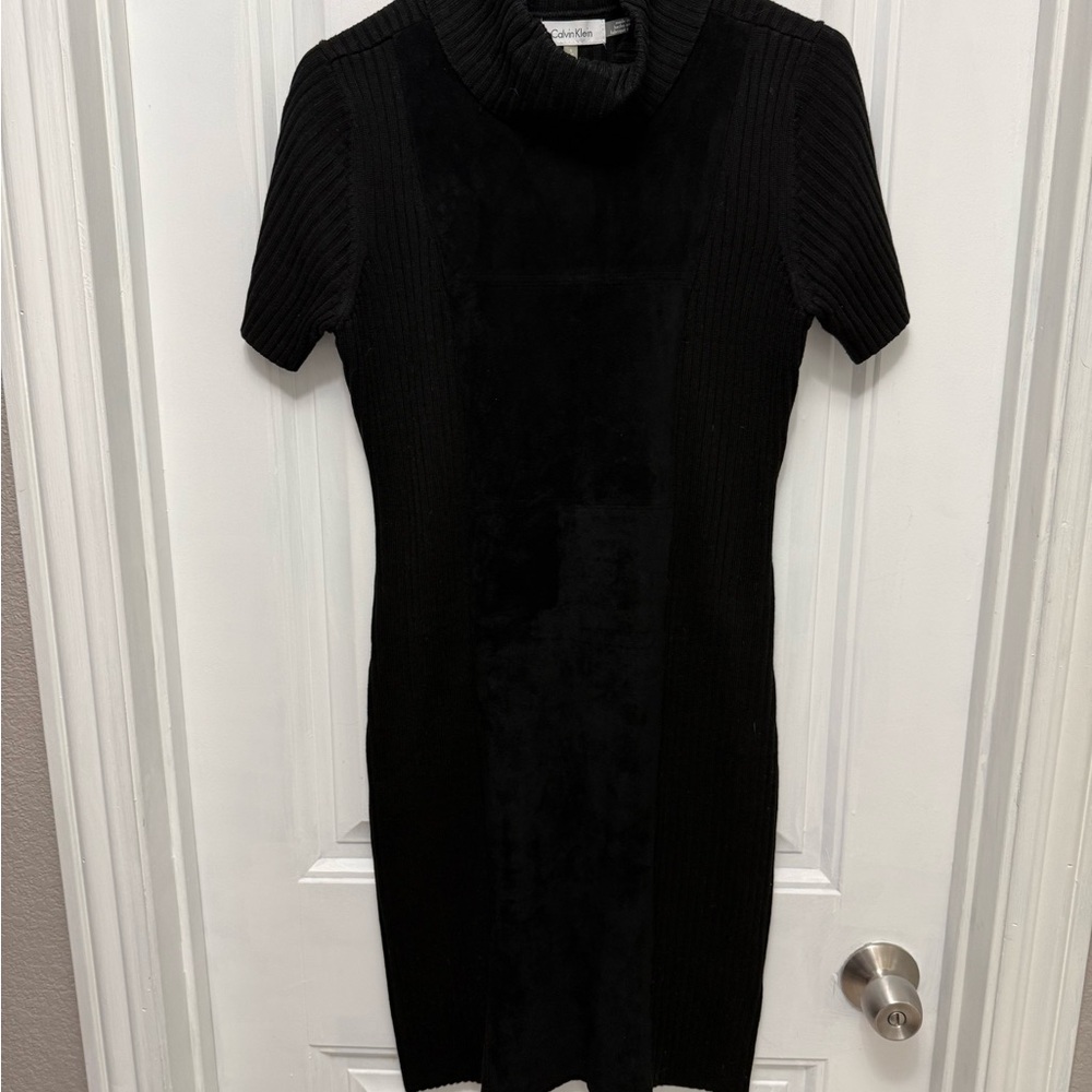 Calvin Klein Black Suede Panel Short Sleeve Turtleneck Dress (10-3)